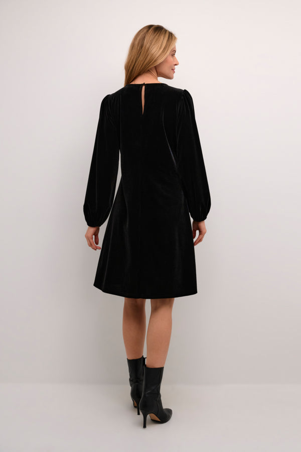 Pativa velvet dress