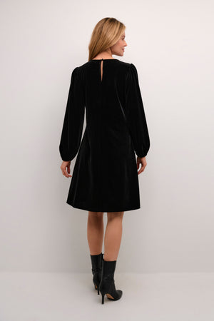 Pativa velvet dress