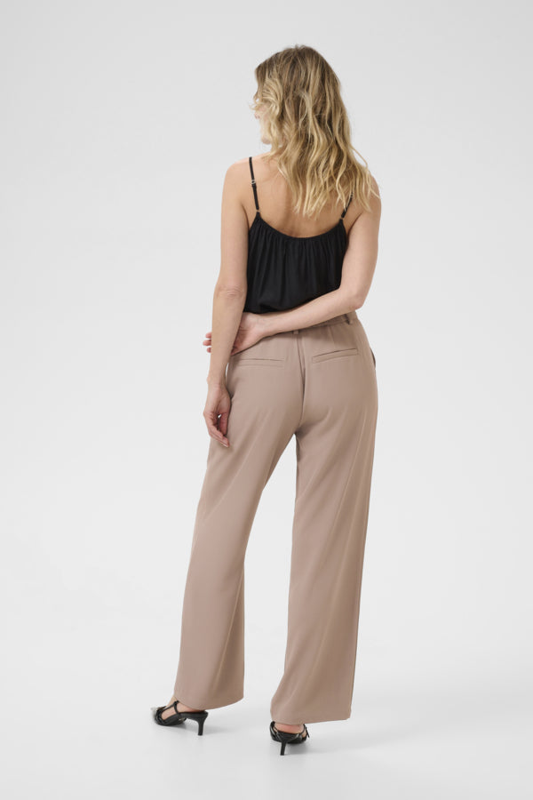 Can Cocamia pant fossil