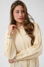 Tiffany shirt bleached sand