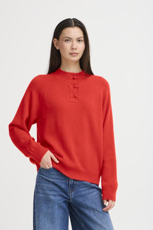 Dasila pull fiery red