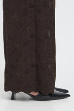 Mirabella lace pant donkerblauw of bruin