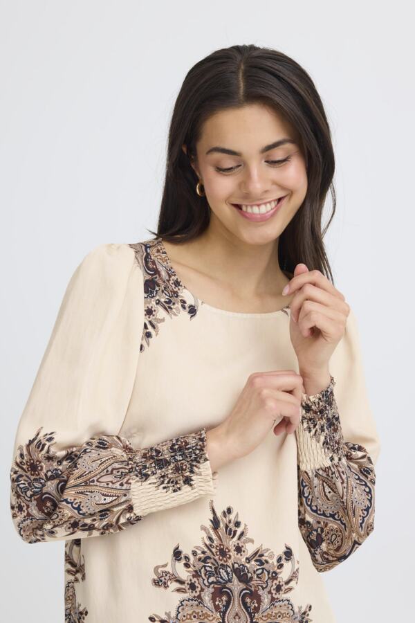 Adara blouse pumicestone paisley