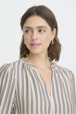 Kamilia blouse navy stripe