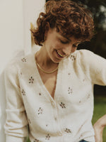 Omea cardigan embroidery birch