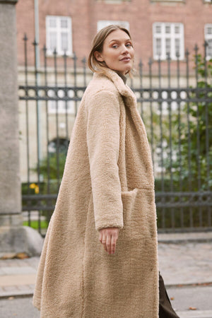 Felicia teddy coat fog