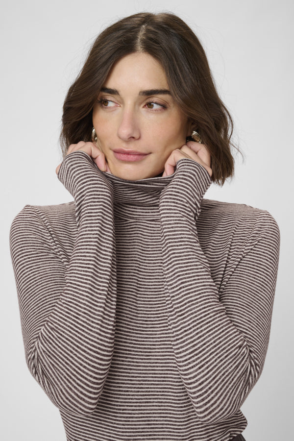 Alexandra jersey rollneck bordeaux