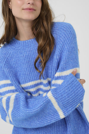 Nicky Kimmy pull victoria blue