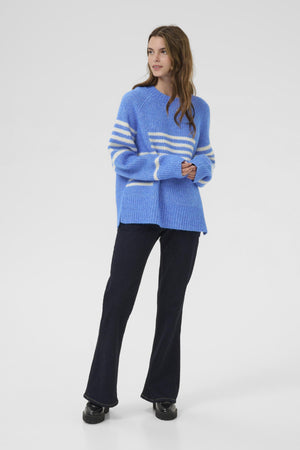Nicky Kimmy pull victoria blue