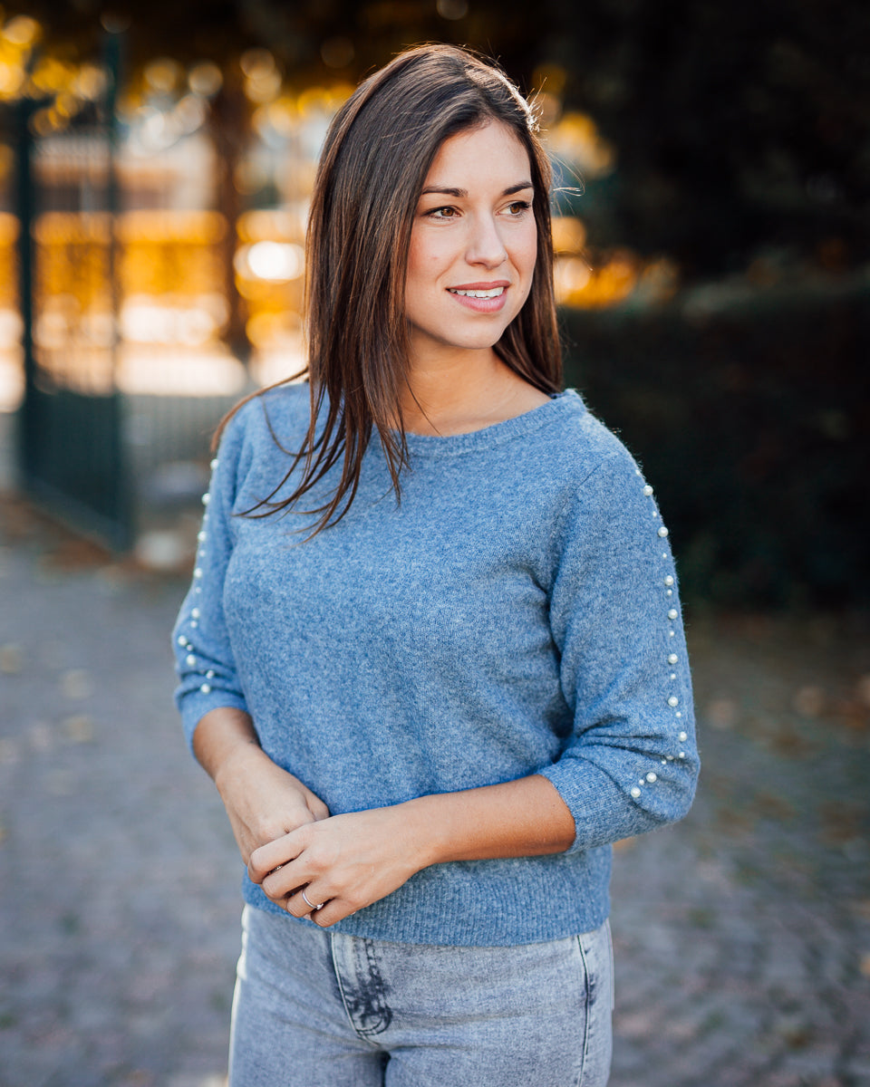 Betty pull windward blue