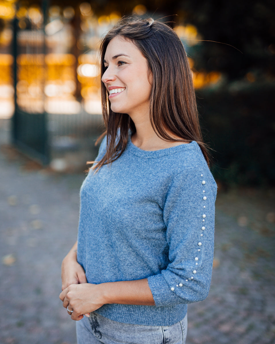 Betty pull windward blue