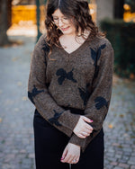 Freya pullover coffee bean