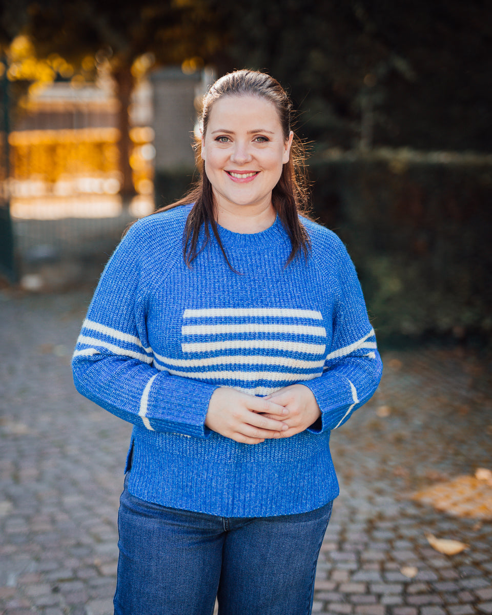 Nicky Kimmy pull victoria blue