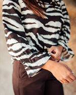 Viky blouse coffe bean