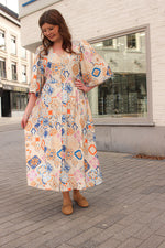Lancie dress graphic tile