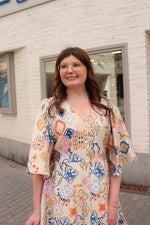 Lancie dress graphic tile