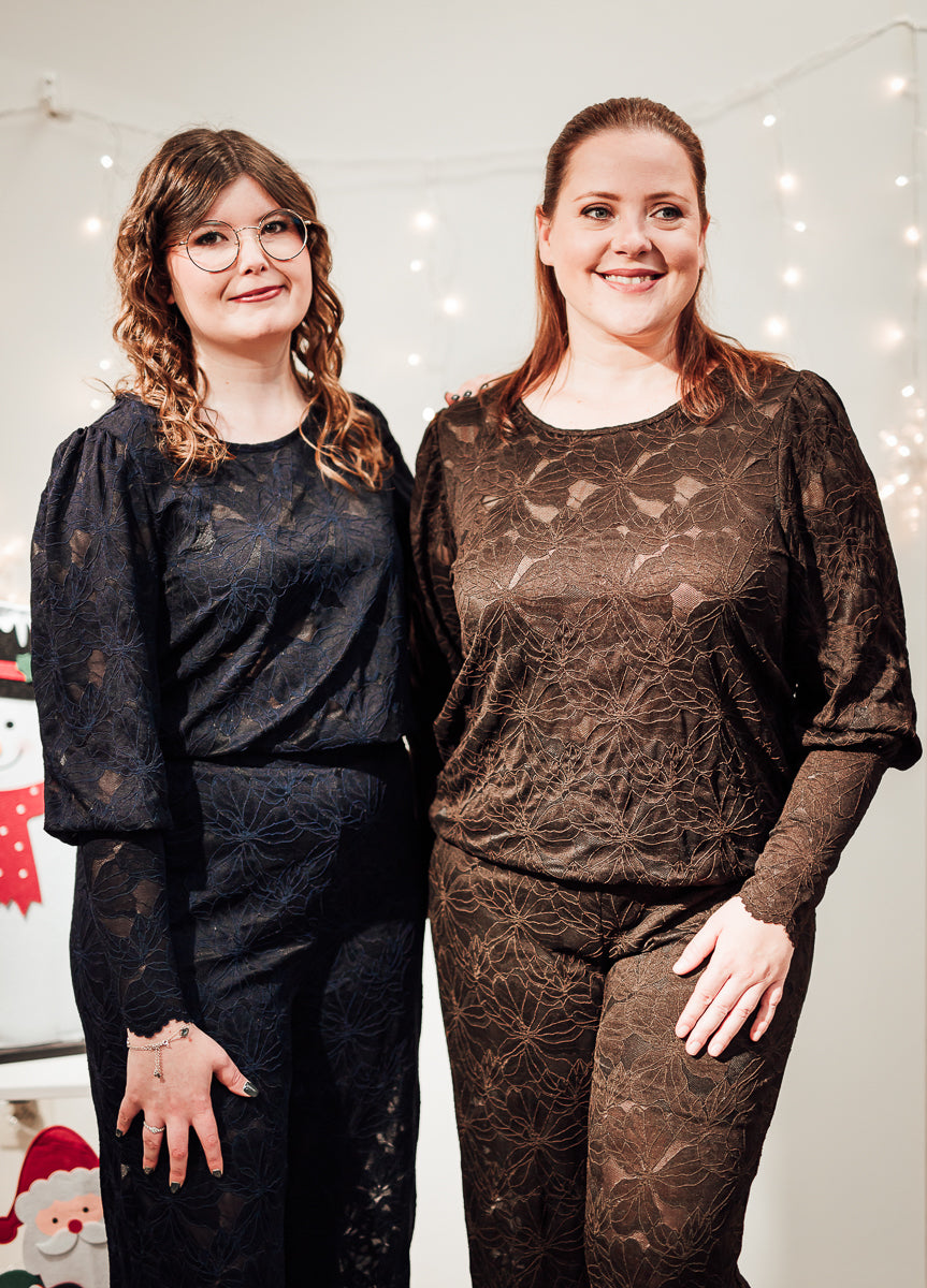 Mirabella lace blouse donkerblauw of bruin