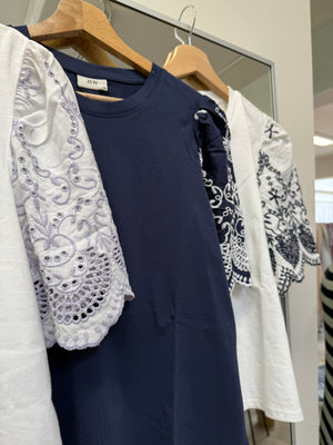 Oma broderie anglaise top (3 kleuren)