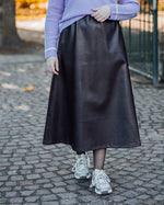Lilli PU skirt coffee bean
