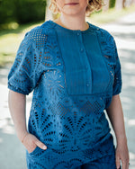 Akeena blouse true navy