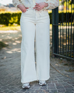 Tali Ami jeans spring gardenia