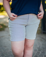 Ena short navy stripe