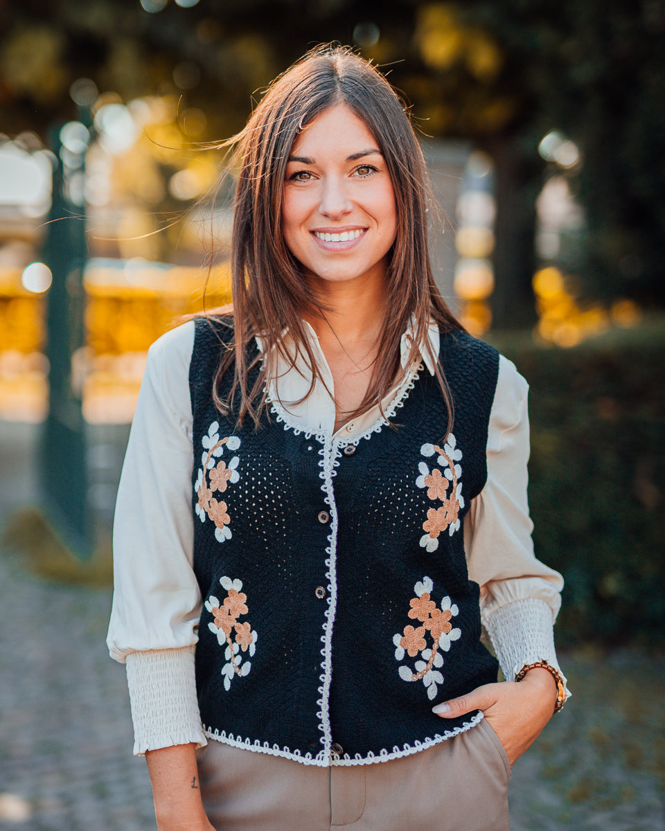 Frust knit vest