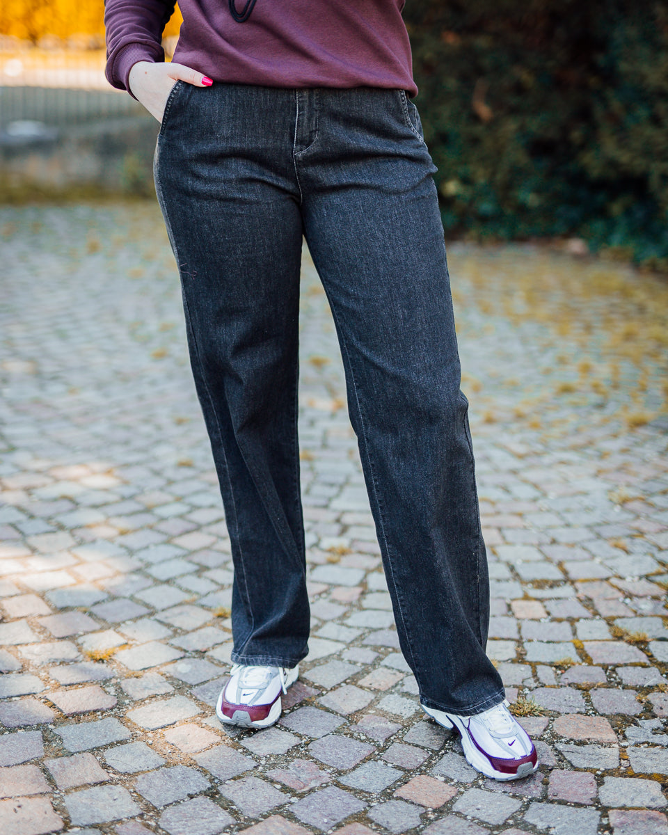 Visti straight leg pant vancouver grey