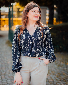 Ariana blouse nightsky dots