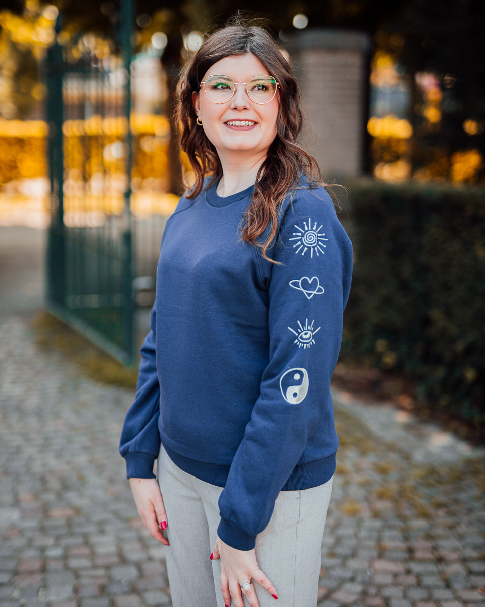 Lela brushed sweater patriot blue