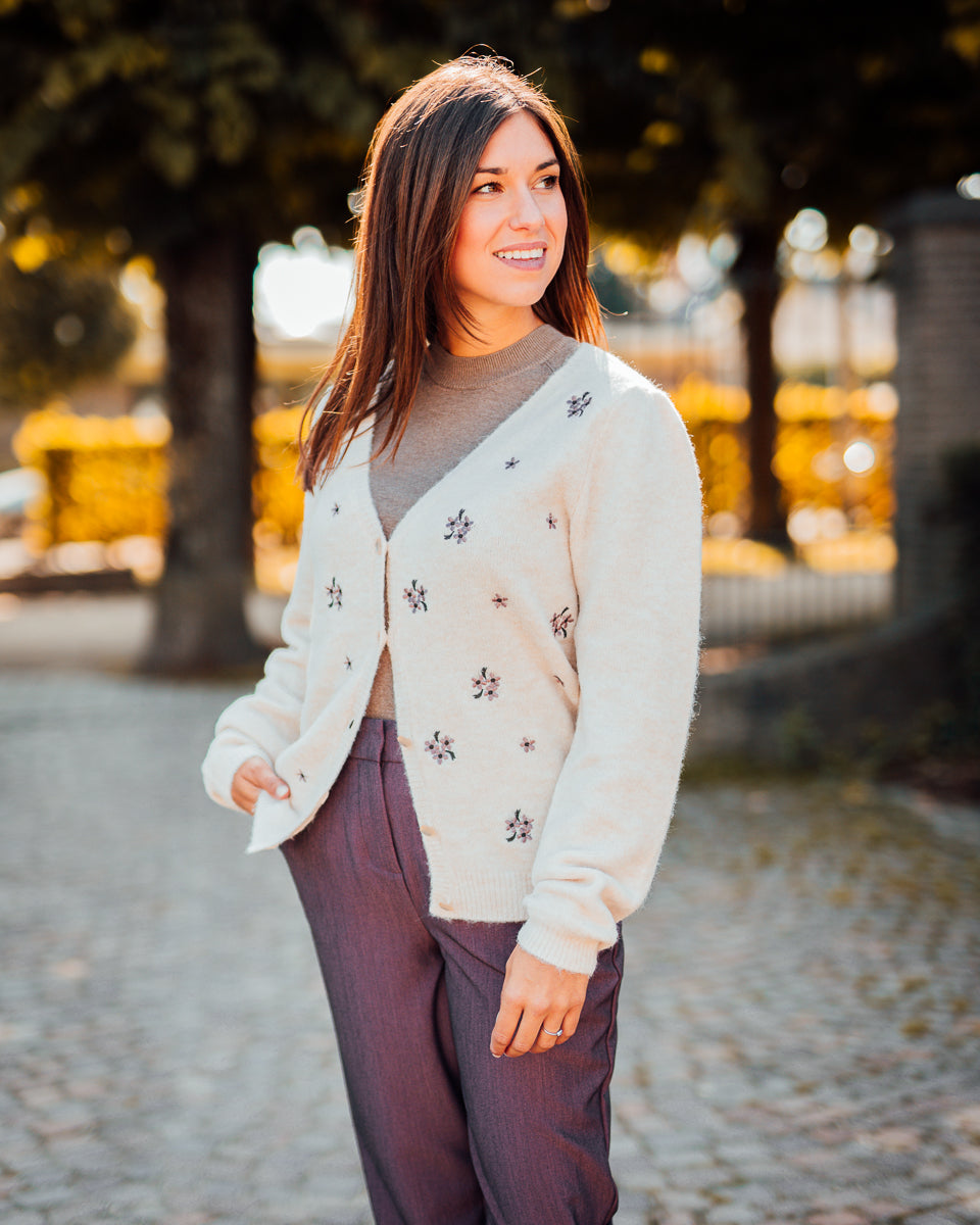 Omea cardigan embroidery birch