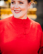 Dasila pull fiery red
