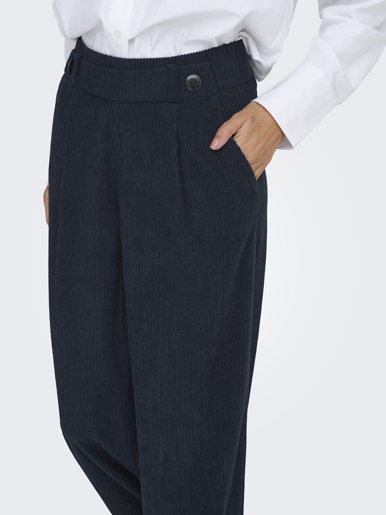 Geggo corduroy pant total eclipse