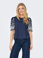 Oma broderie anglaise top (3 kleuren)